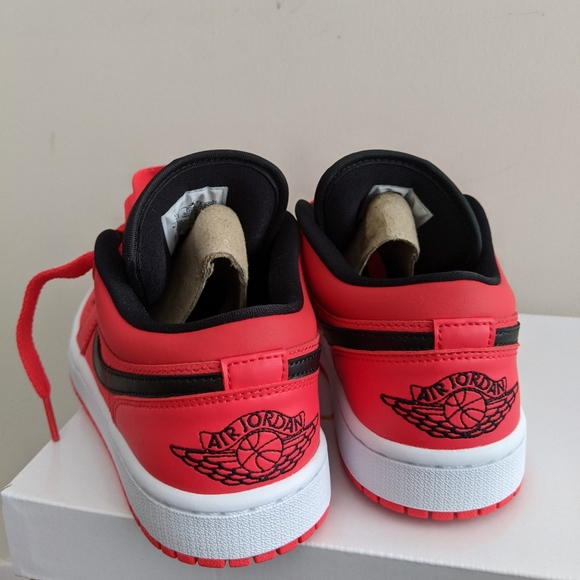 Air jordan 1 low Siren Red - Picture 3 of 4